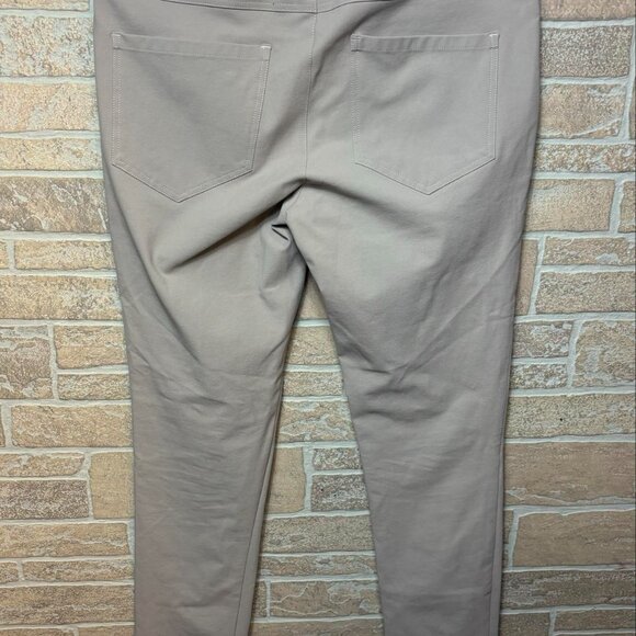 Nina Mclemore Straight Leg Stretch Cotton Sliming Pants Size 8 Tan - Picture 5 of 6